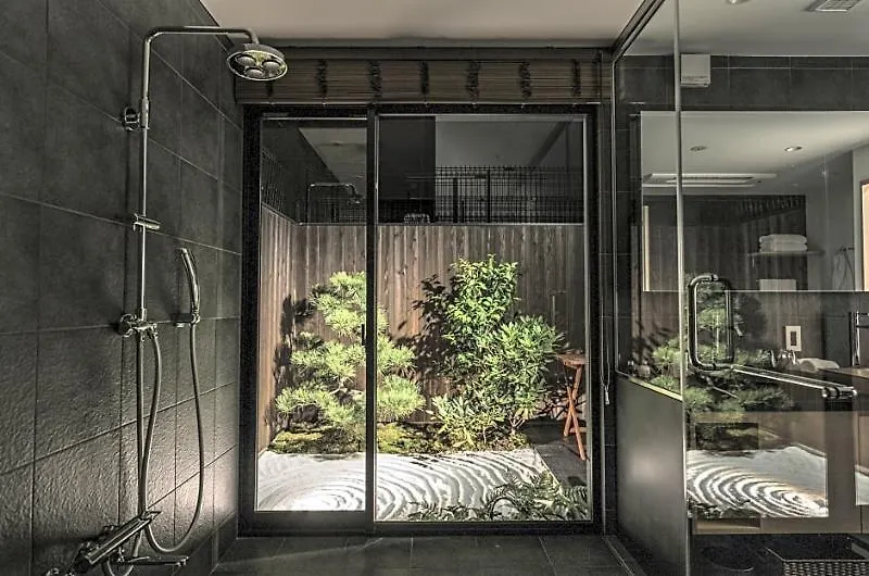 Villa Sanjomuromachi Kyoto